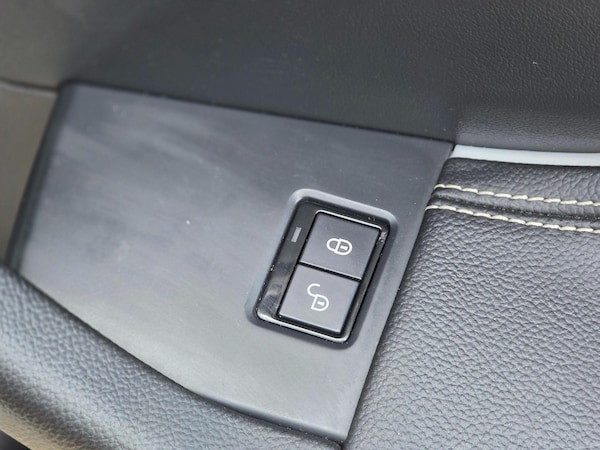 Used Jaguar F-Pace 2016 for sale - 74686369: Photo 26