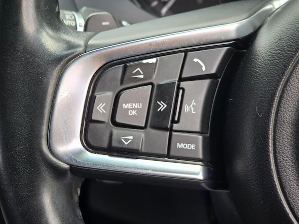 Used Jaguar F-Pace 2016 for sale - 74686369: Photo 31