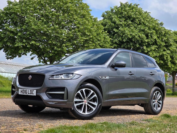 Used Jaguar F-Pace 2016 for sale - 74686369: Photo 9