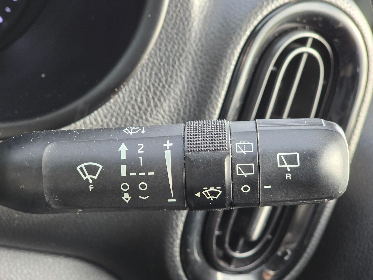 Used Kia Picanto 2018 for sale - 77892669: Photo 37