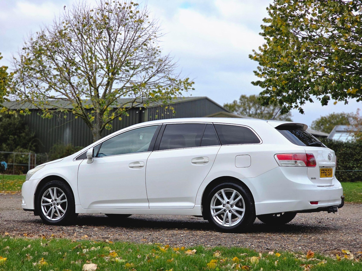 Used Toyota Avensis 2010 for sale - 76388121: Photo 12