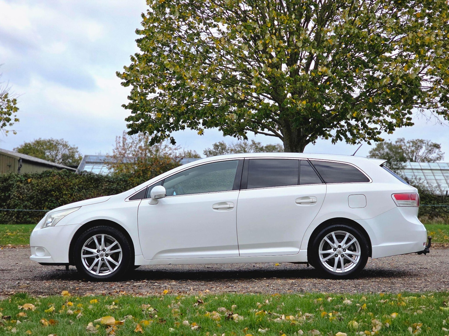 Used Toyota Avensis 2010 for sale - 76388121: Photo 13