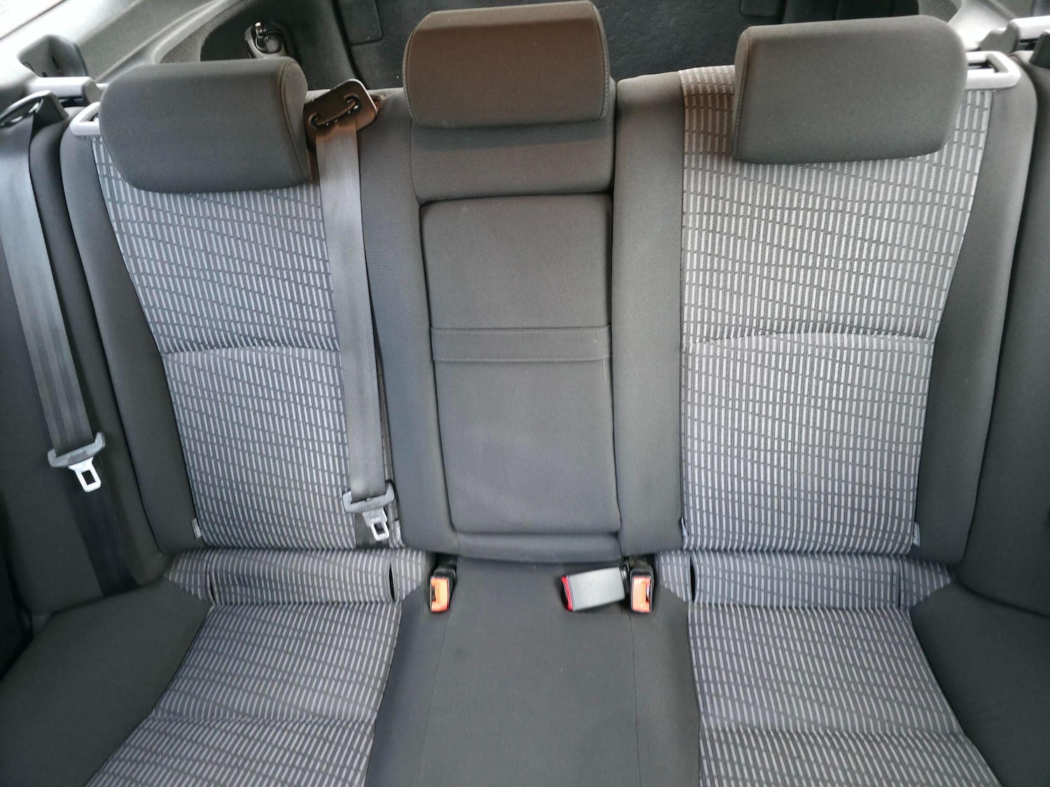 Used Toyota Avensis 2010 for sale - 76388121: Photo 27