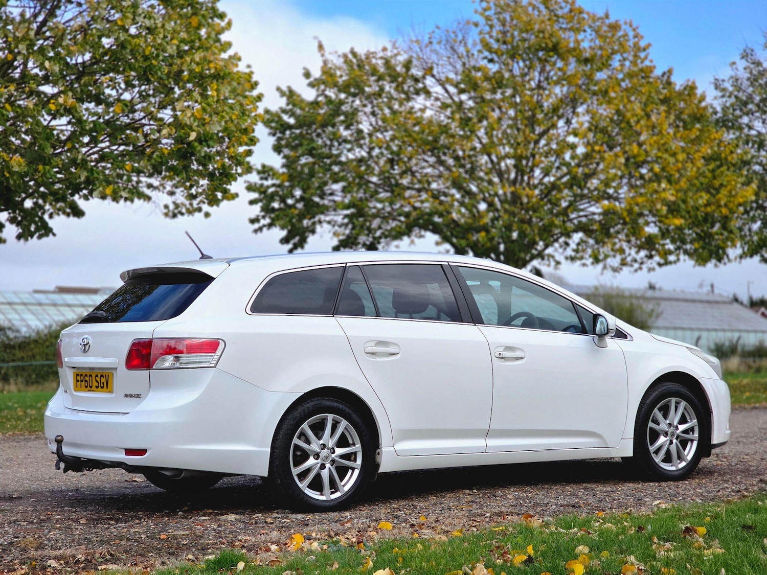 Used Toyota Avensis 2010 for sale - 76388121: Photo 4