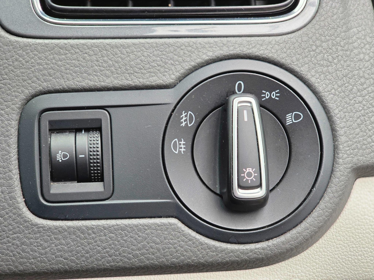 Vehicle 43