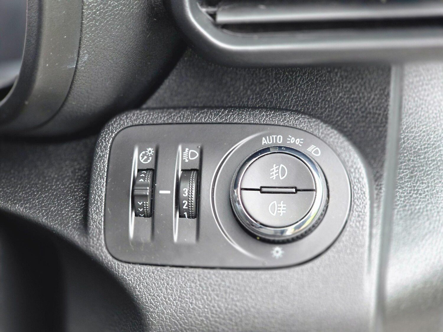 Used Vauxhall Combo 2019 for sale - 76781770: Photo 32