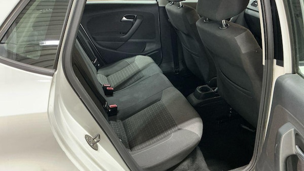 Used Volkswagen Polo 2015 for sale - 76247848: Photo 10