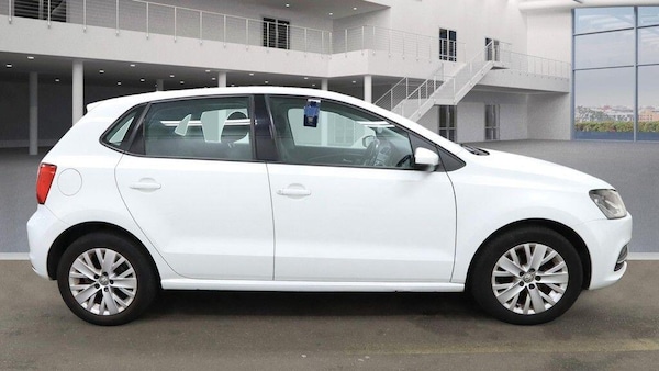 Used Volkswagen Polo 2015 for sale - 76247848: Photo 7