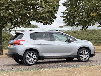 Used Peugeot 2008 2016 for sale - 79657857: Photo