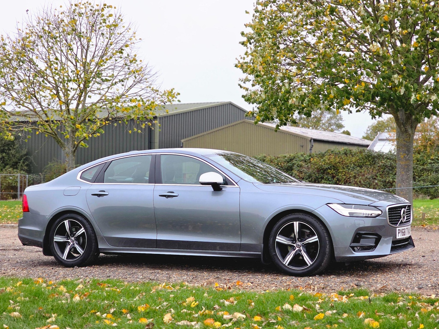 Used Volvo S90 2019 for sale - 76239215: Photo 2