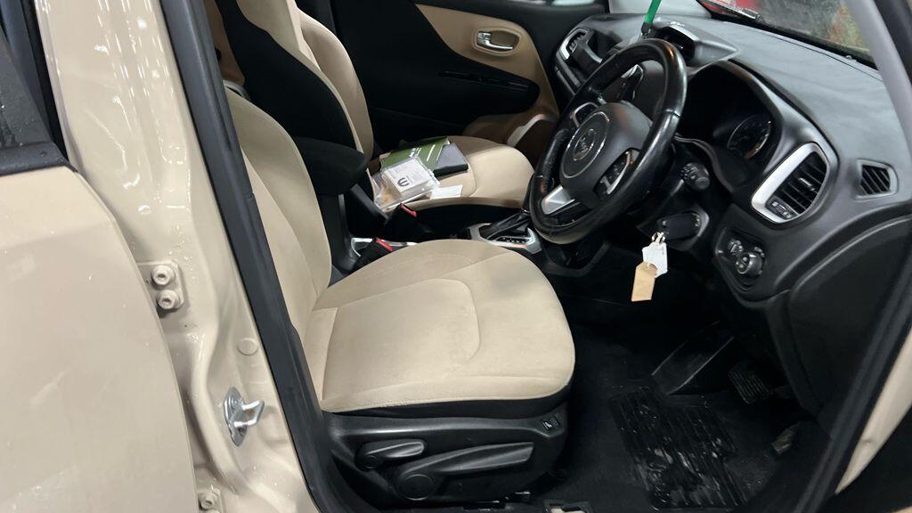 Used Jeep Renegade 2016 for sale - 77696239: Photo 8