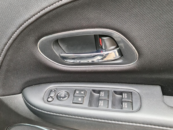 Used Honda HR-V 2014 for sale - 74758391: Photo 32
