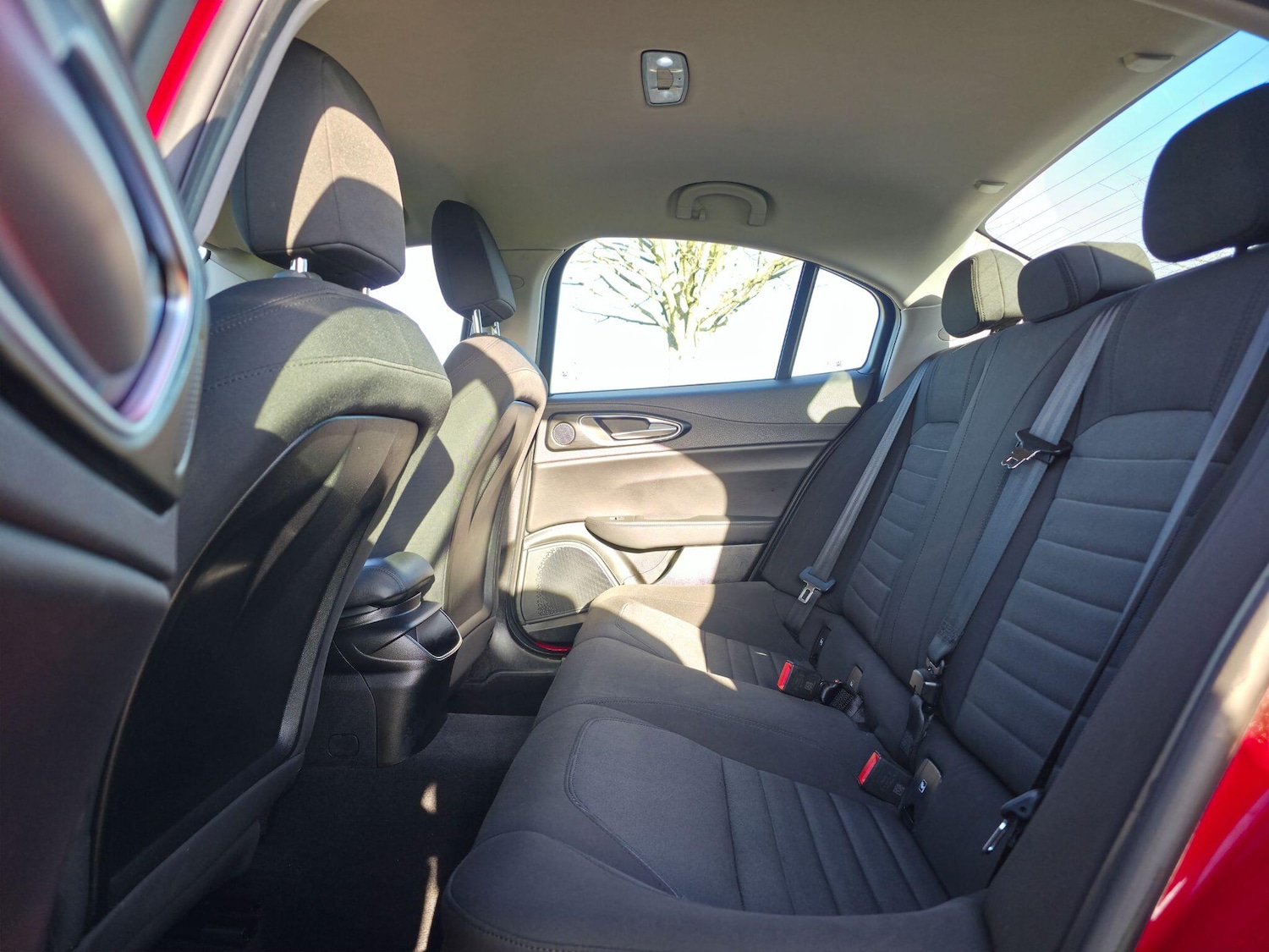 Used Alfa Romeo Giulia 2017 for sale - 76743317: Photo 23