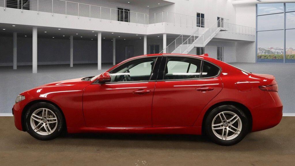 Used Alfa Romeo Giulia 2017 for sale - 76743317: Photo 6