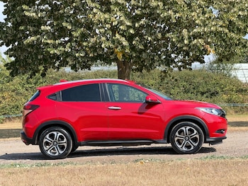 Used Honda HR-V 2016 for sale - 79544297: Photo