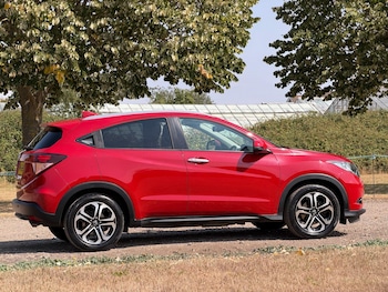 Used Honda HR-V 2016 for sale - 79544297: Photo