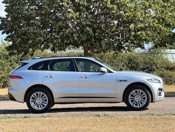 Used Jaguar F-Pace 2018 for sale - 79452997: Photo