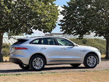 Used Jaguar F-Pace 2018 for sale - 79452997: Photo