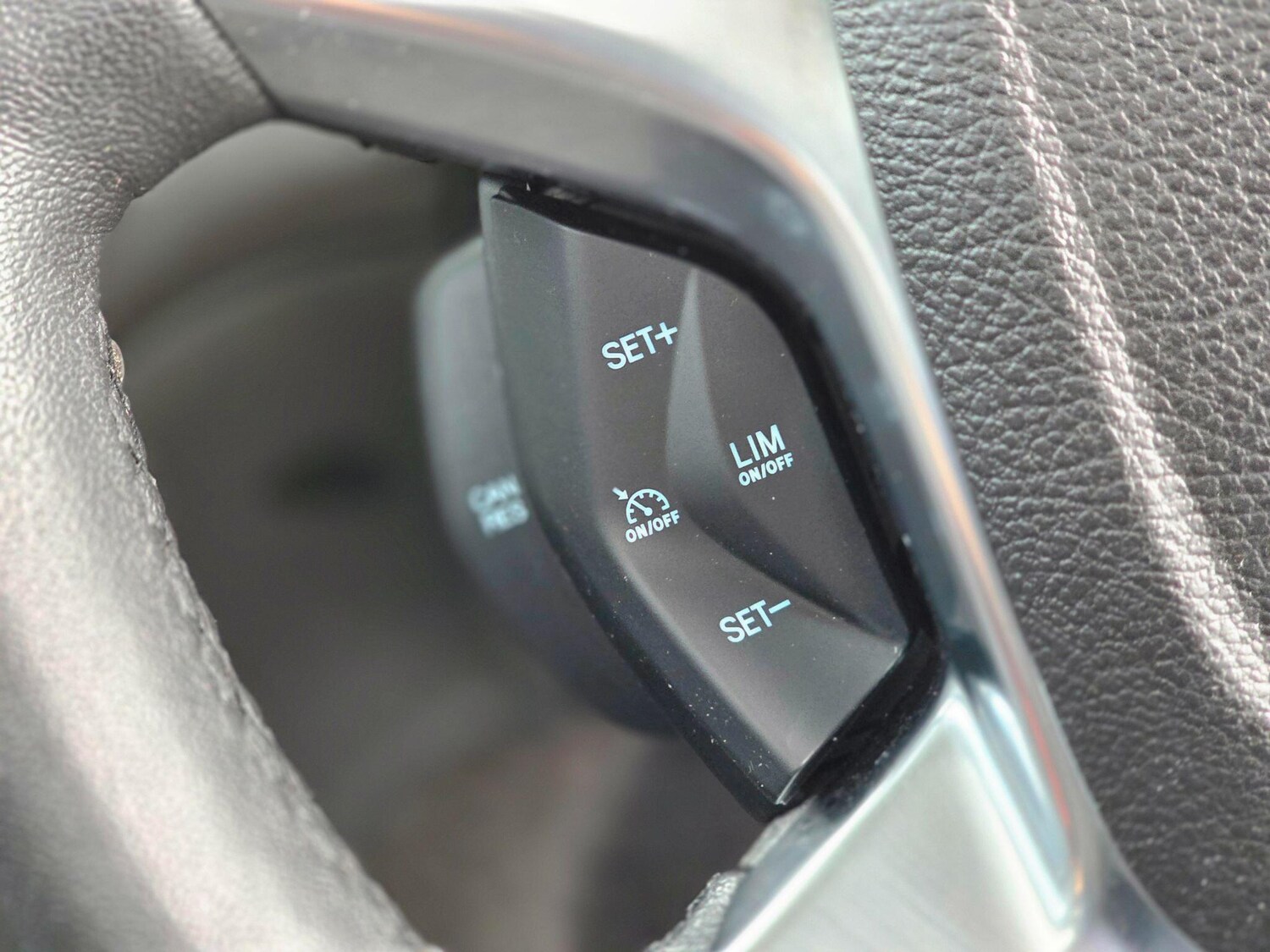 Used Ford Tourneo Connect 2015 for sale - 77524951: Photo 33