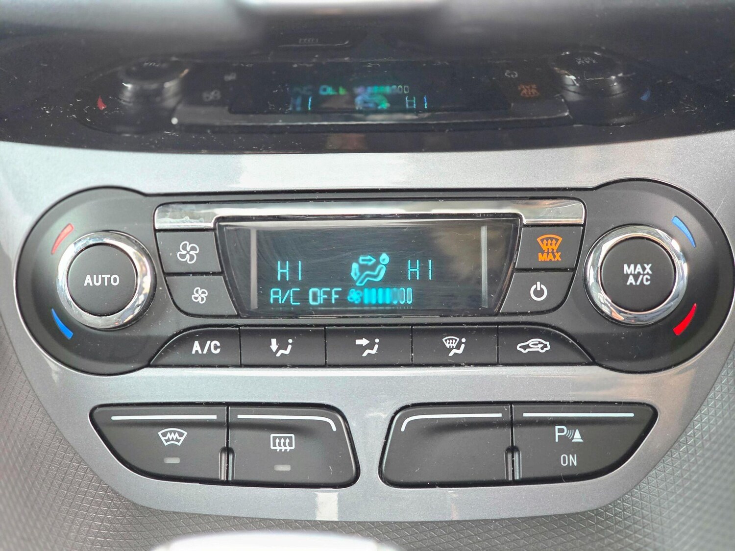 Used Ford Tourneo Connect 2015 for sale - 77524951: Photo 36