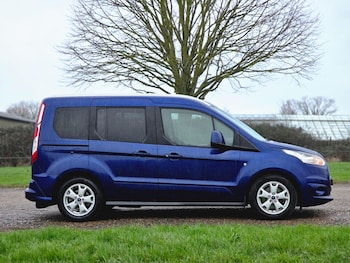 Used Ford Tourneo Connect 2015 for sale - 77524951: Photo