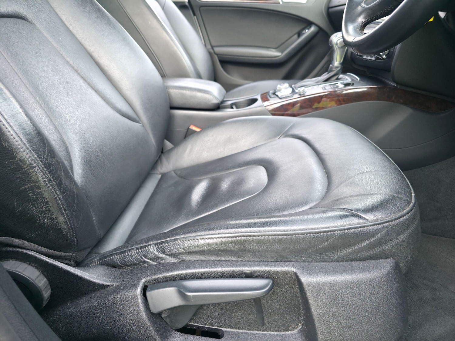 Used Audi A4 2015 for sale - 77253724: Photo 25