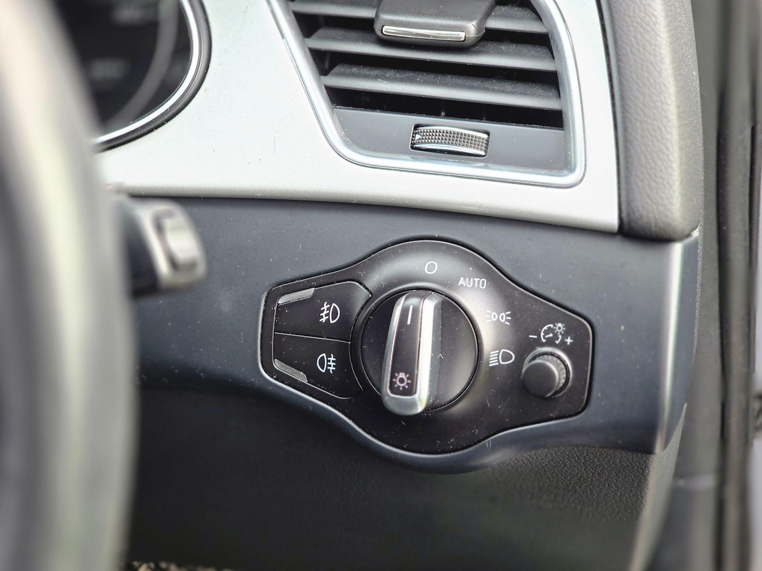 Used Audi A4 2015 for sale - 77253724: Photo 37