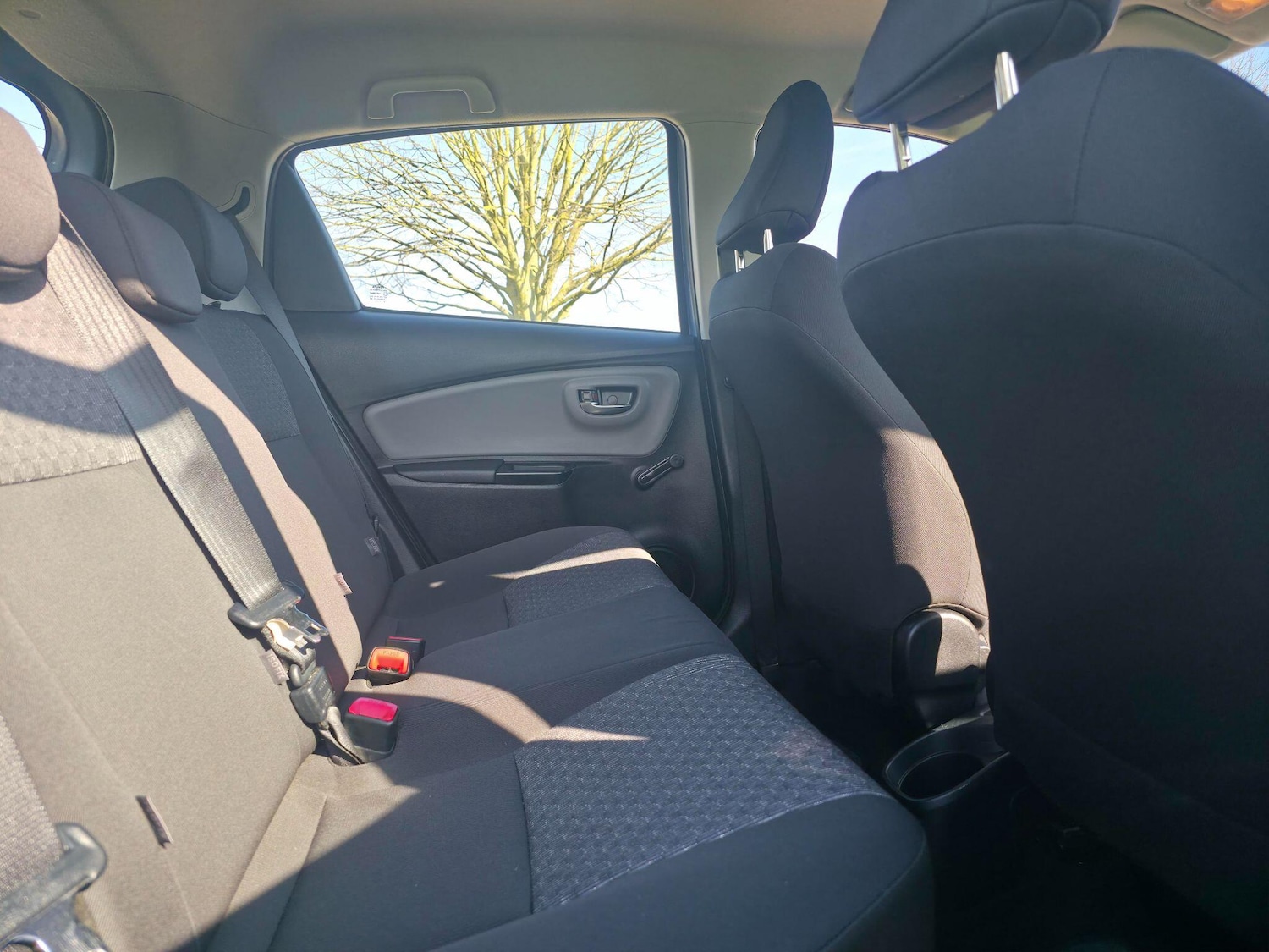 Used Toyota Yaris 2014 for sale - 77598722: Photo 32