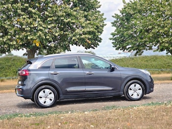 Used Kia Niro 2017 for sale - 79509062: Photo