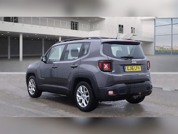 Used Jeep Renegade 2016 for sale - 76994682: Photo