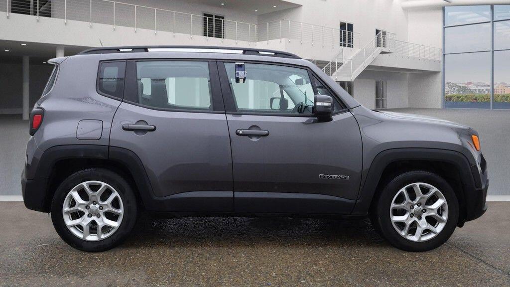 Used Jeep Renegade 2016 for sale - 76994682: Photo 5