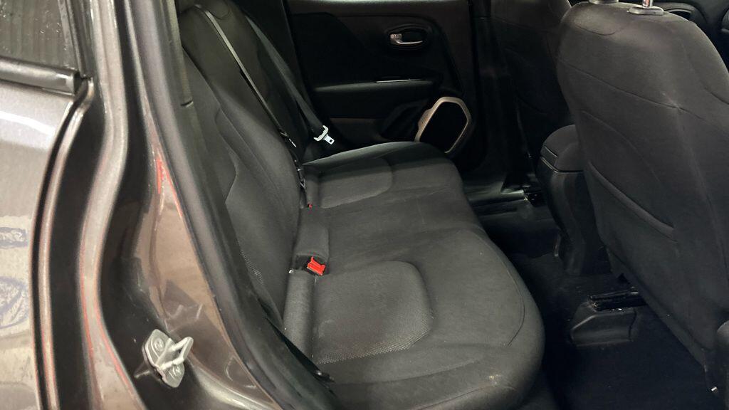 Used Jeep Renegade 2016 for sale - 76994682: Photo 7