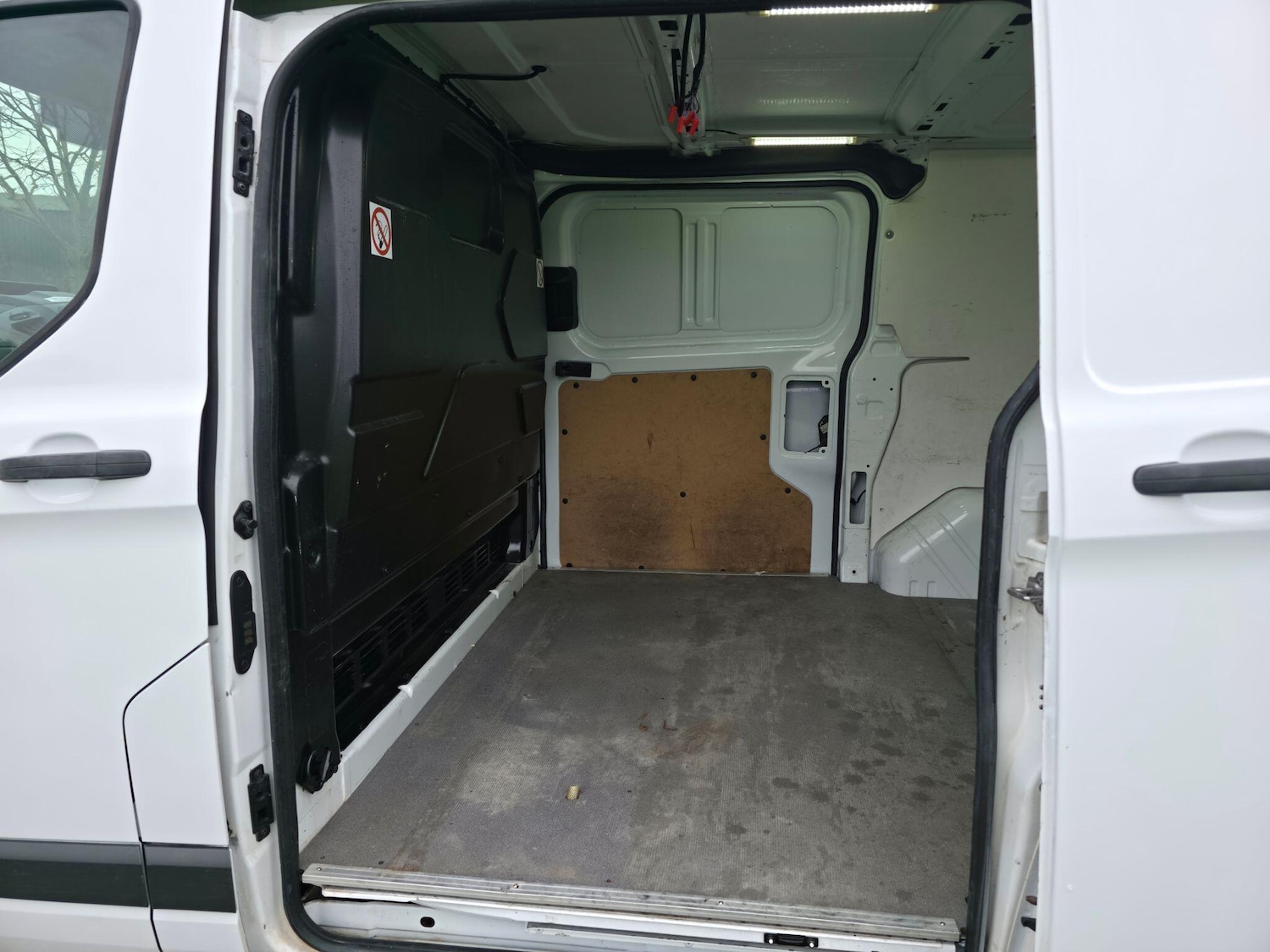 Used Ford Transit Custom 2017 for sale - 76898402: Photo 24