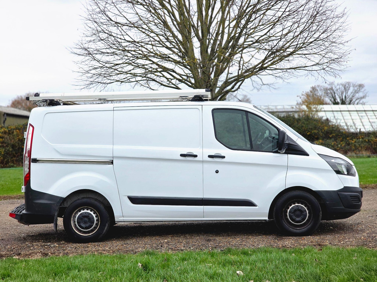 Used Ford Transit Custom 2017 for sale - 76898402: Photo 3