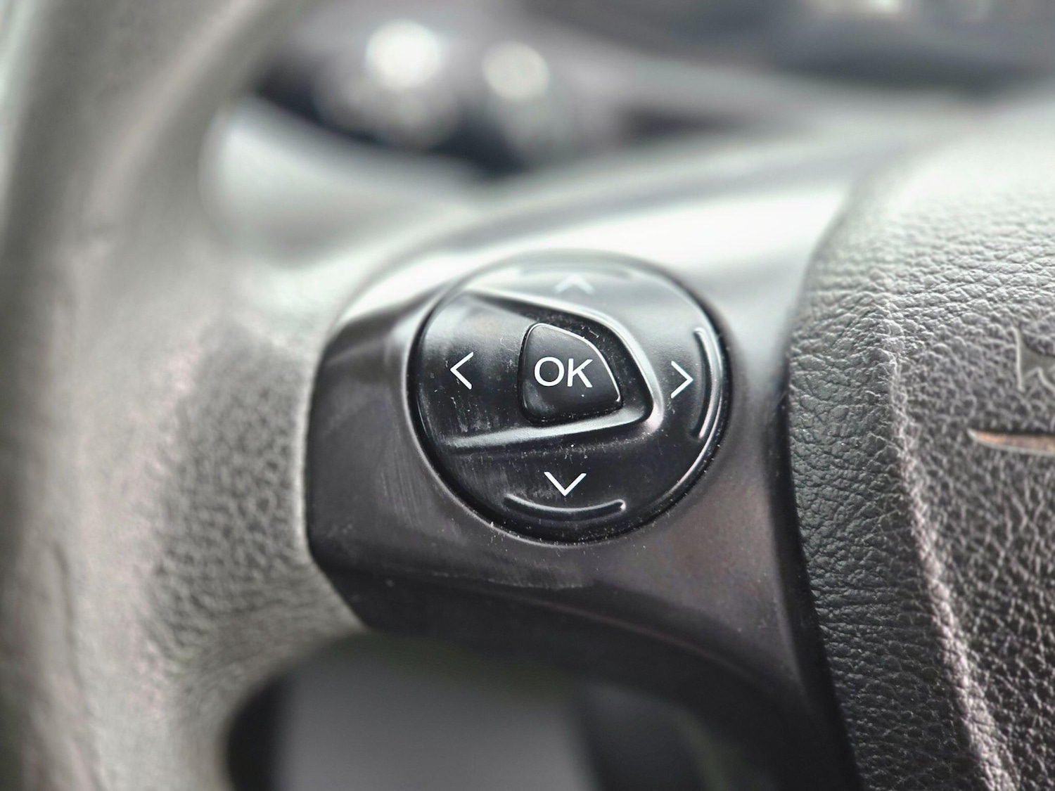 Used Ford Transit Custom 2017 for sale - 76898402: Photo 36