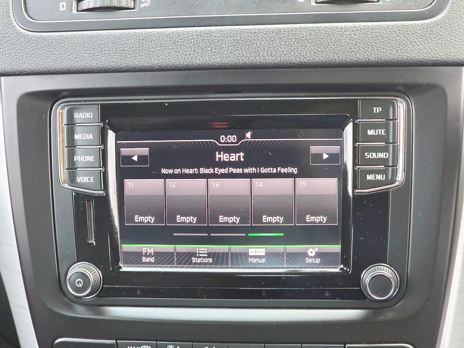 Used Skoda Yeti 2015 for sale - 76659171: Photo 40