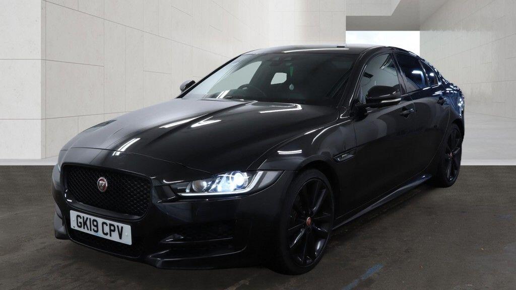 Used Jaguar XE 2019 for sale - 78127630: Photo 2