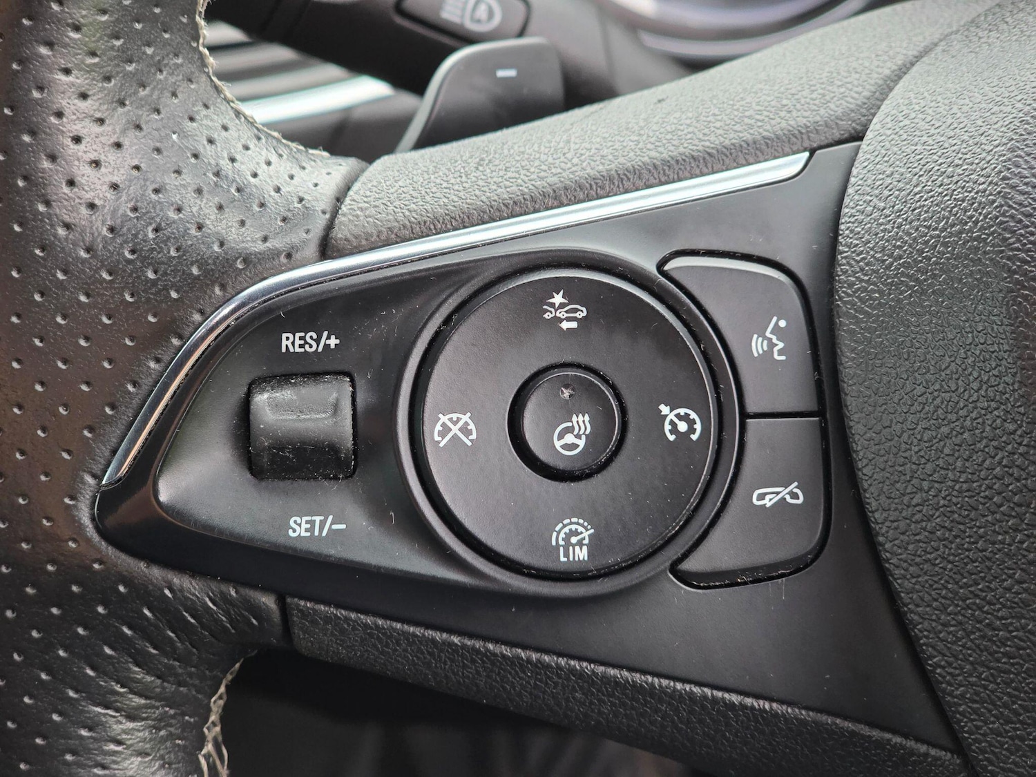 Used Vauxhall Insignia for sale - 77626074: Photo 32