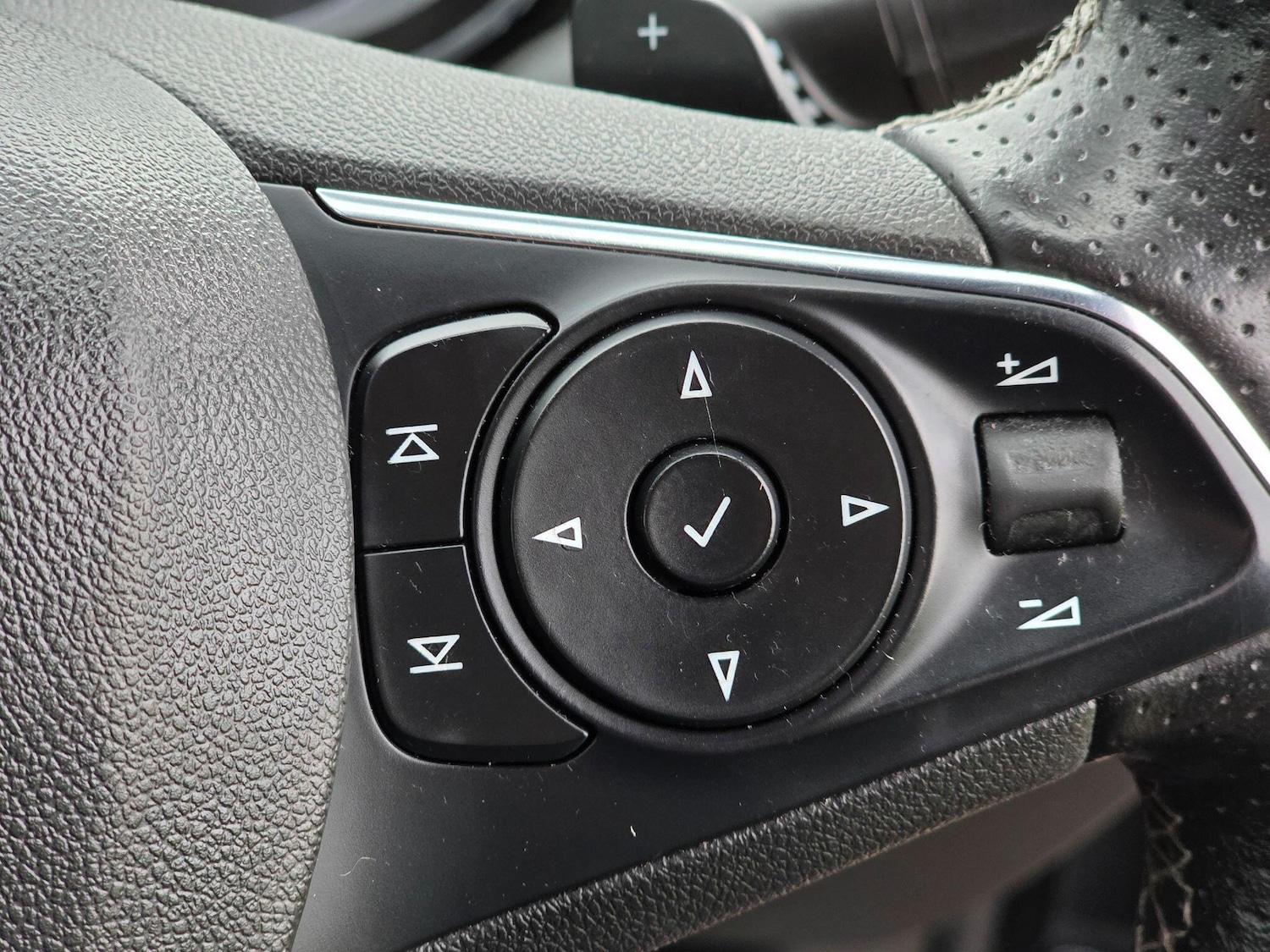 Used Vauxhall Insignia for sale - 77626074: Photo 33