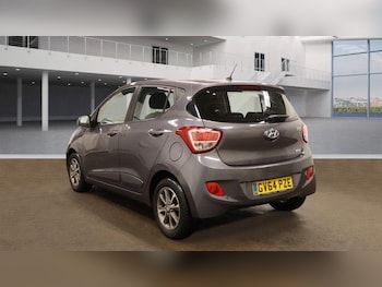 Used Hyundai i10 2015 for sale - 77549697: Photo