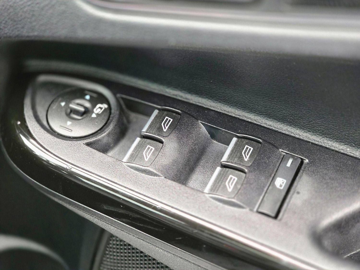 Used Ford B-MAX 2017 for sale - 77305606: Photo 28