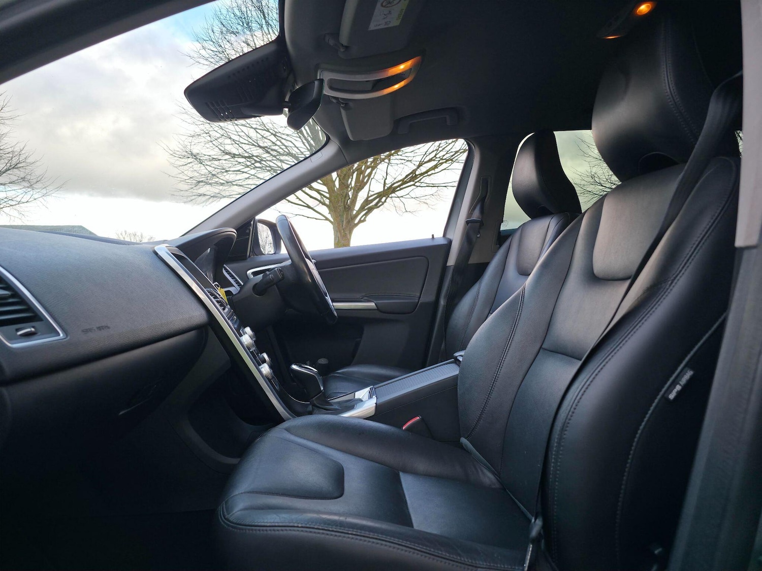 Used Volvo XC60 2015 for sale - 77377108: Photo 19