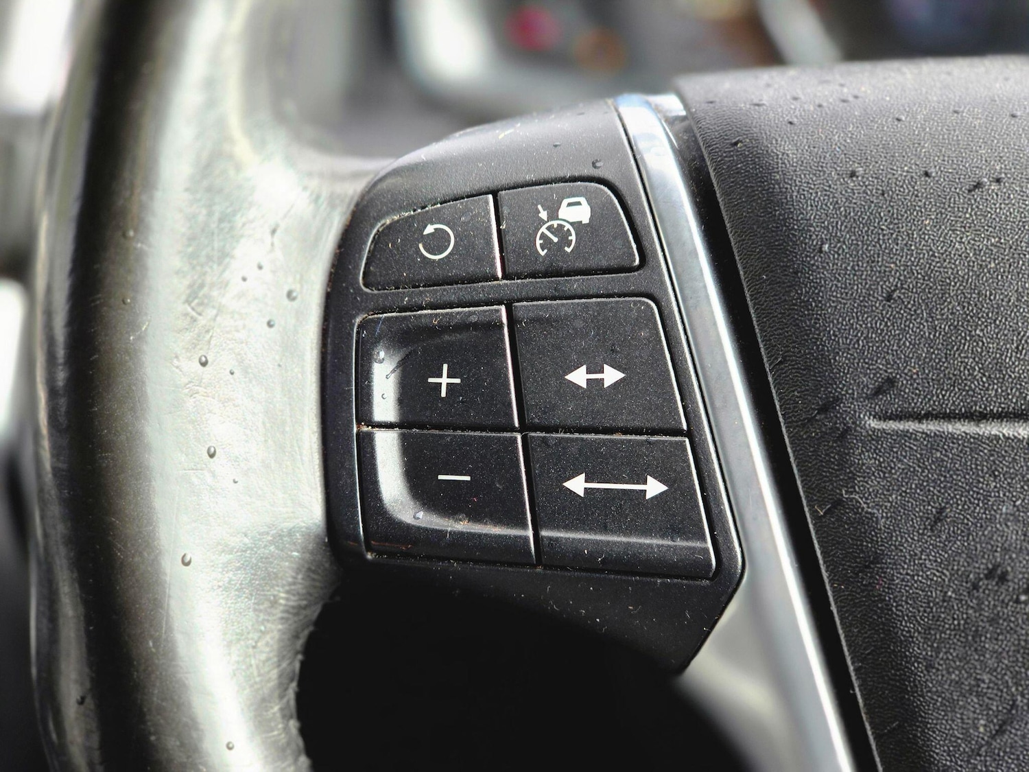 Used Volvo XC60 2015 for sale - 77377108: Photo 30