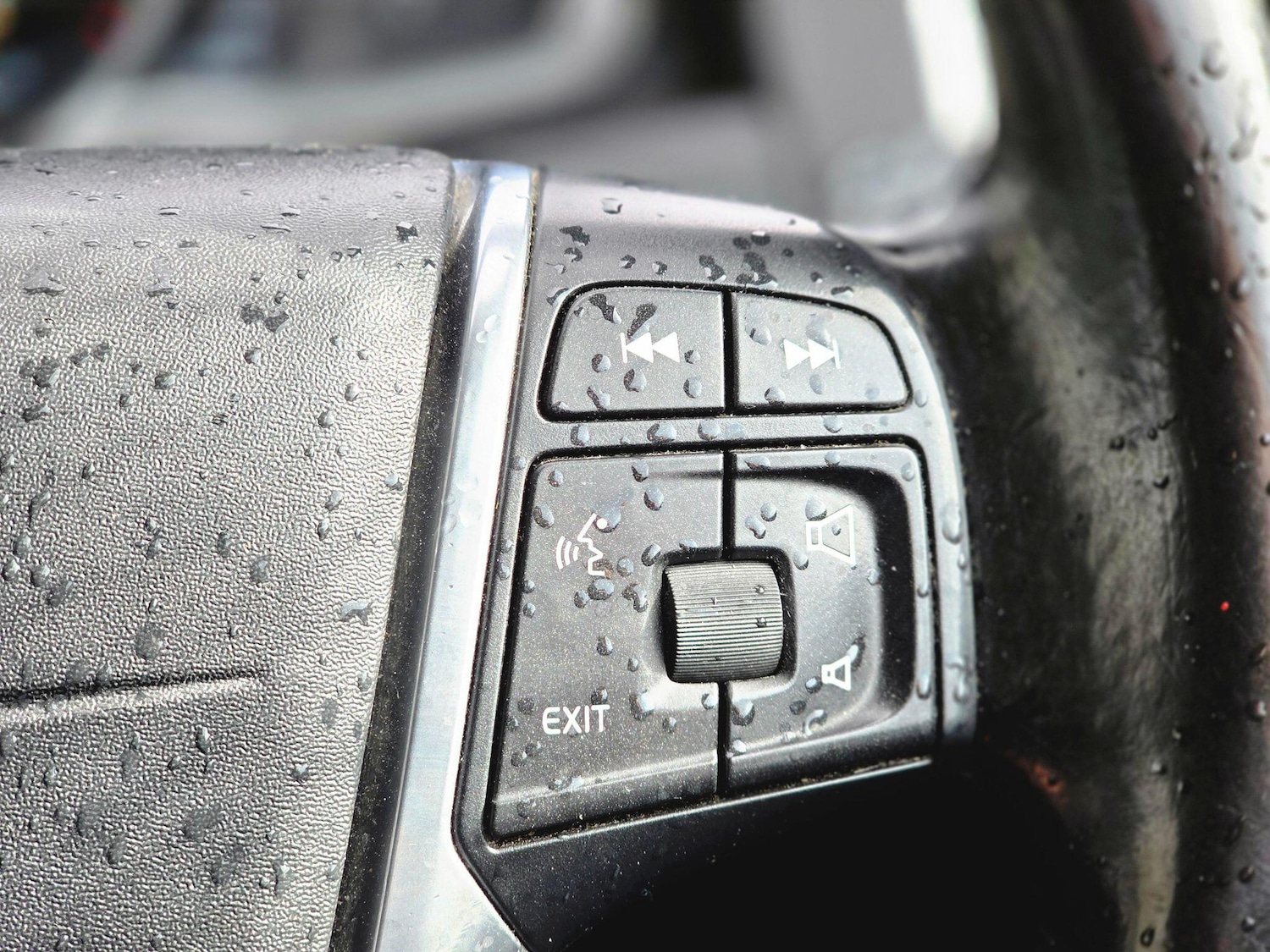 Used Volvo XC60 2015 for sale - 77377108: Photo 32