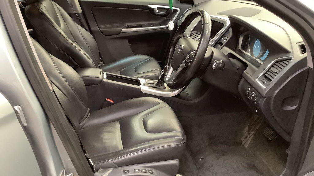 Used Volvo XC60 2015 for sale - 77377108: Photo 9