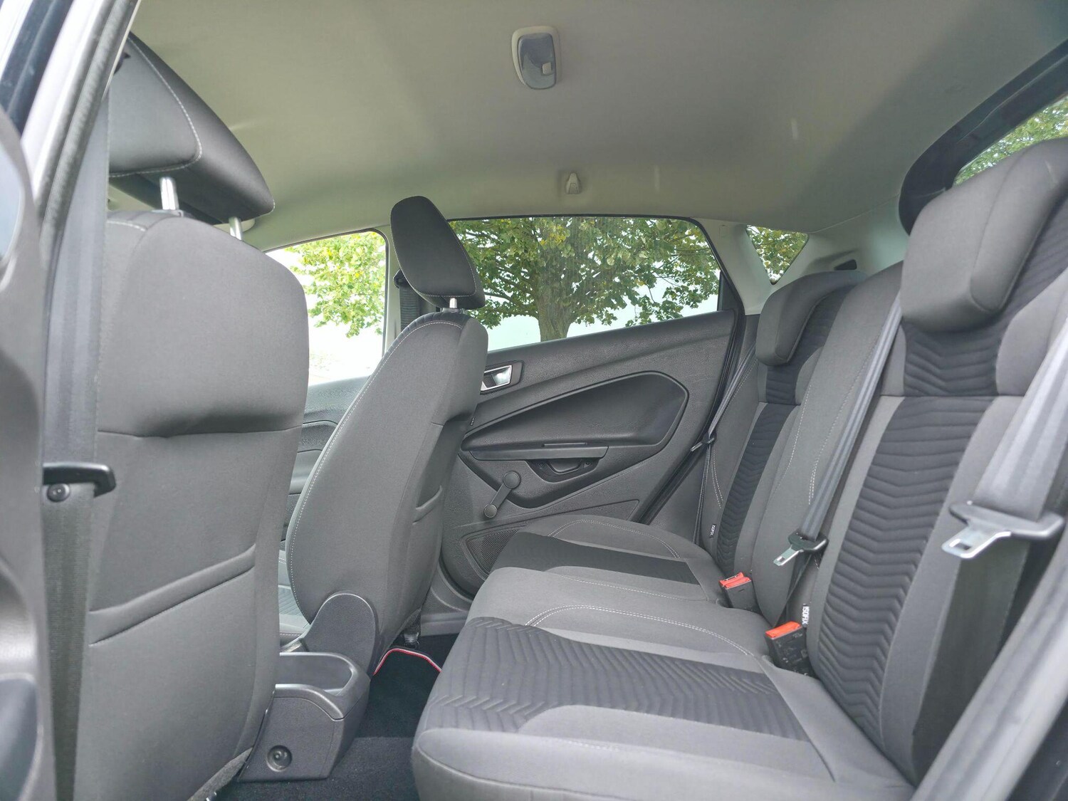 Used Ford Fiesta 2014 for sale - 76135956: Photo 26