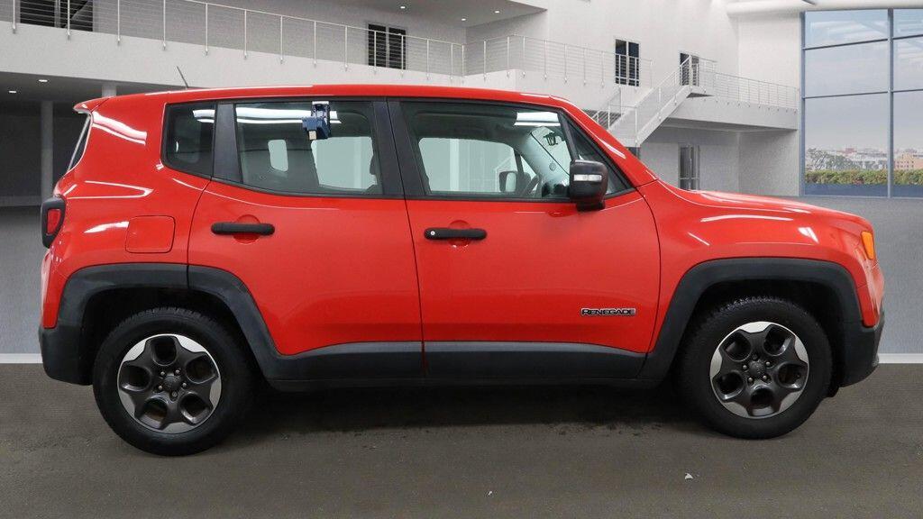 Used Jeep Renegade 2018 for sale - 77549630: Photo 5