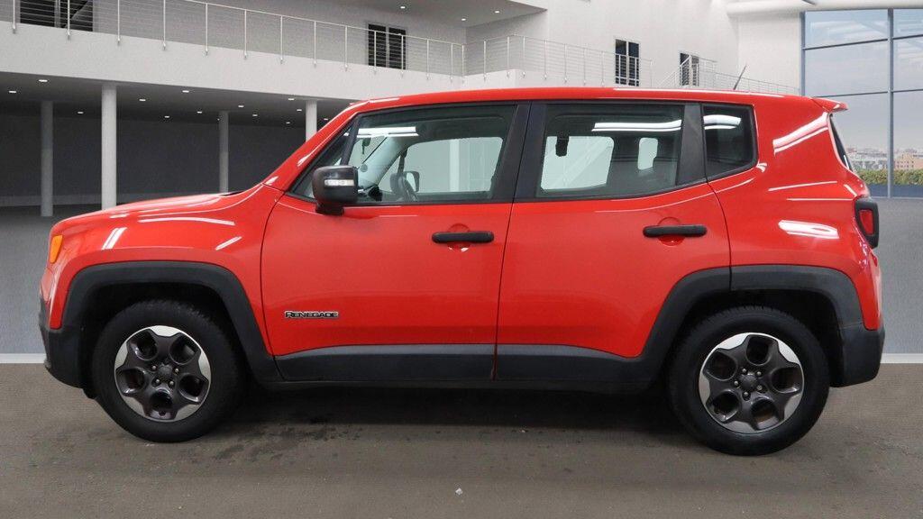 Used Jeep Renegade 2018 for sale - 77549630: Photo 6