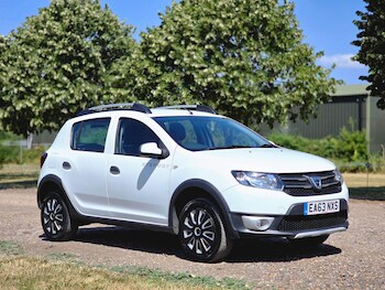 Used Dacia Sandero Stepway 2013 for sale - 79191945: Photo