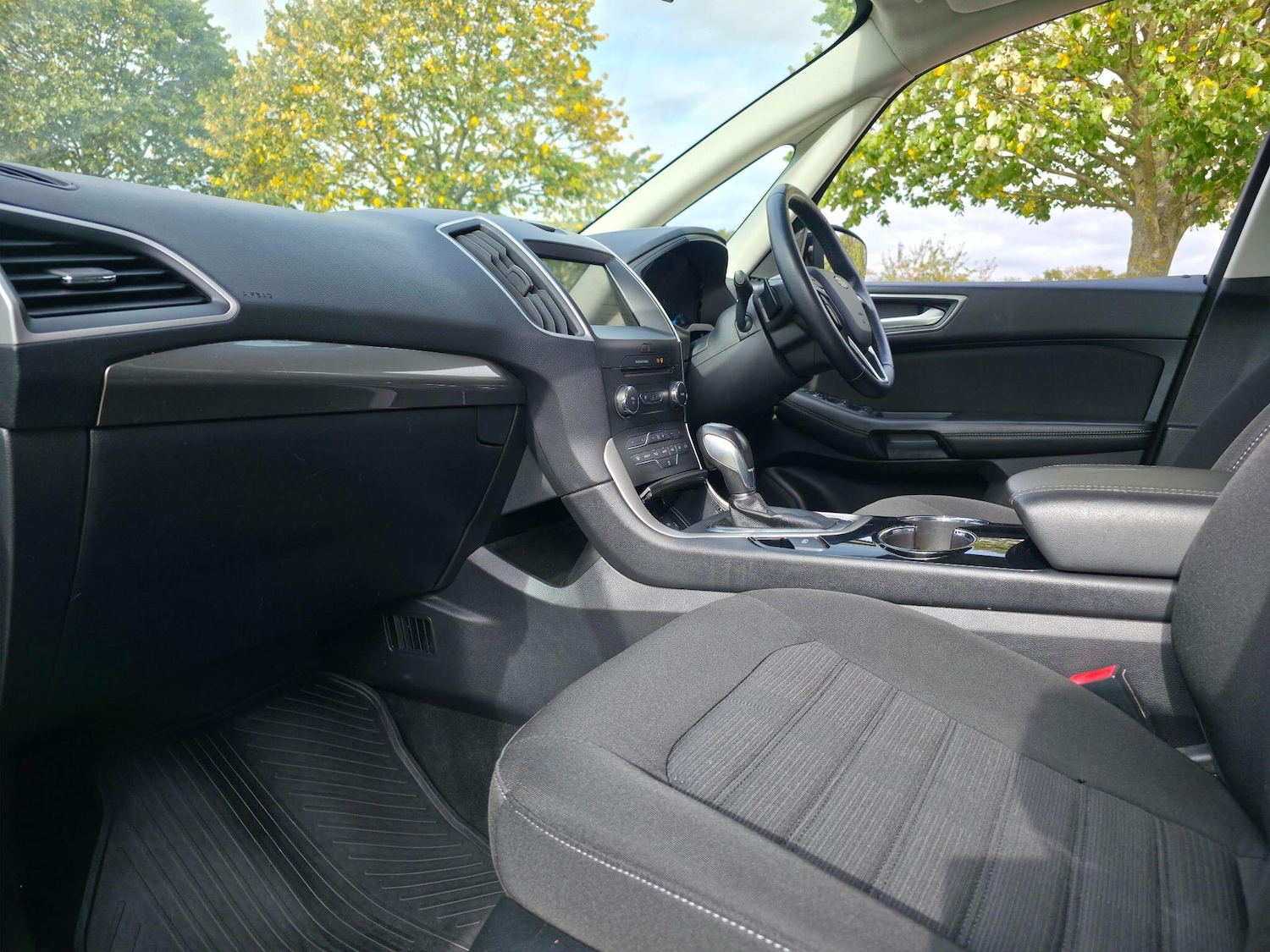 Used Ford Galaxy 2017 for sale - 75964748: Photo 28